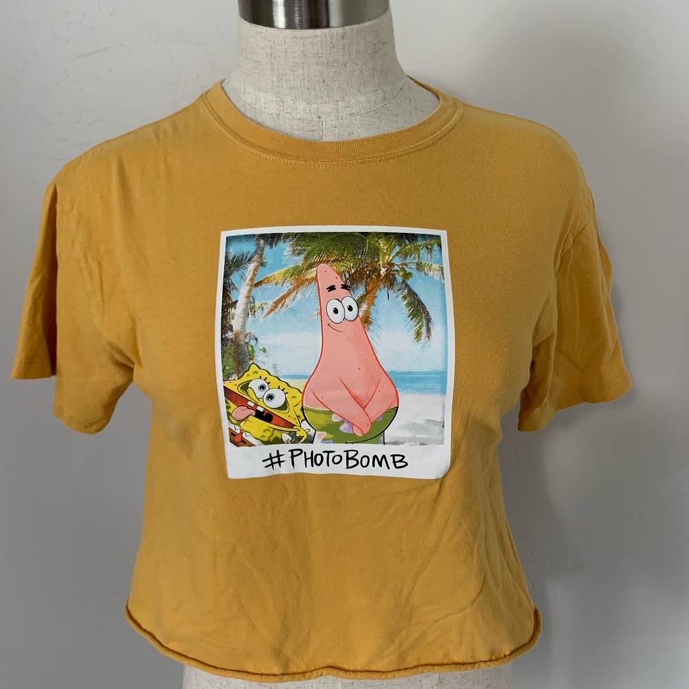 Mustard yellow SpongeBob character tee size XS
